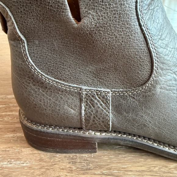 Franco Sarto Elin Gray Leather Ankle Boots Zip Pull Tab Size 9 - Picture 5 of 8